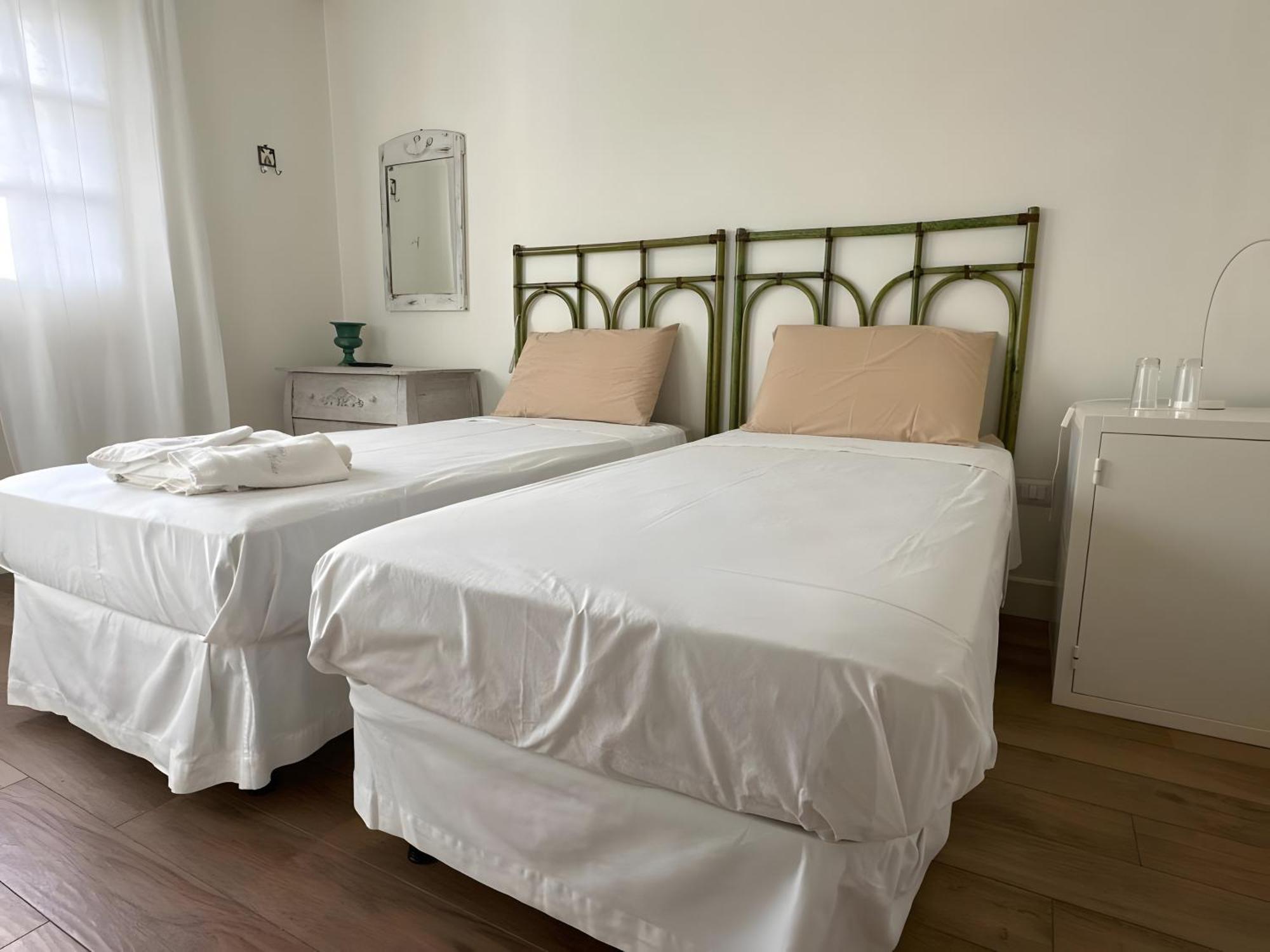 Villa Teresa Maria ปอร์โตเชซาเรโอ ภายนอก รูปภาพ